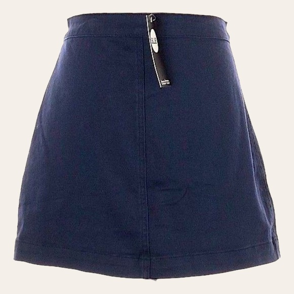 🌺 Boohoo Blue Button Through Front Navy Denim Mini Skirt Size 4 NWT - Picture 2 of 8